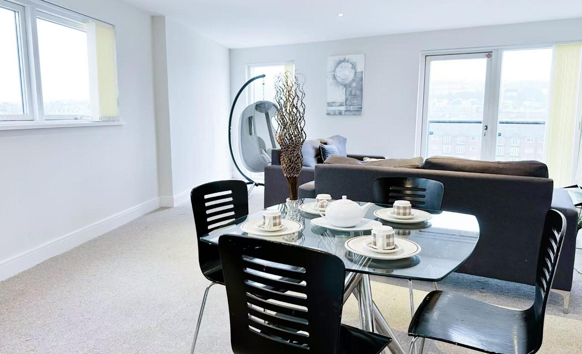 Apartment Breeze - 2 Bed With River View Swansea